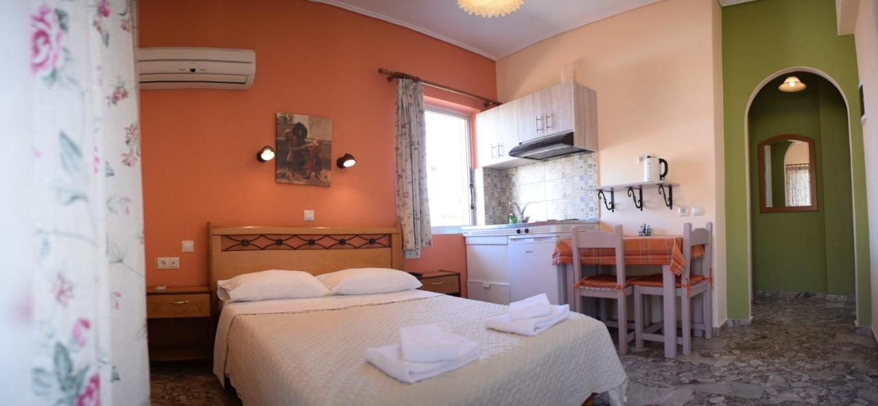 Stamoulis Apartments Agia Efimia Extérieur photo