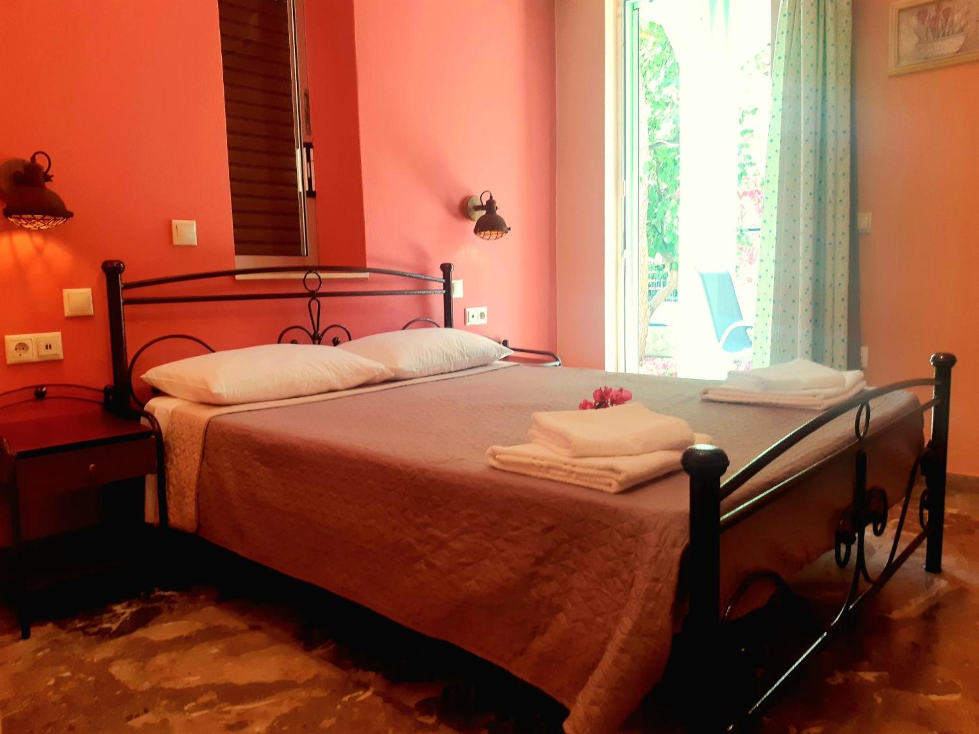 Stamoulis Apartments Agia Efimia Extérieur photo