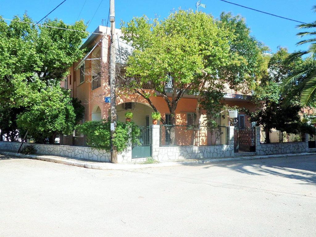 Stamoulis Apartments Agia Efimia Extérieur photo