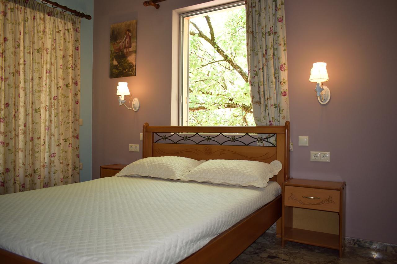 Stamoulis Apartments Agia Efimia Extérieur photo