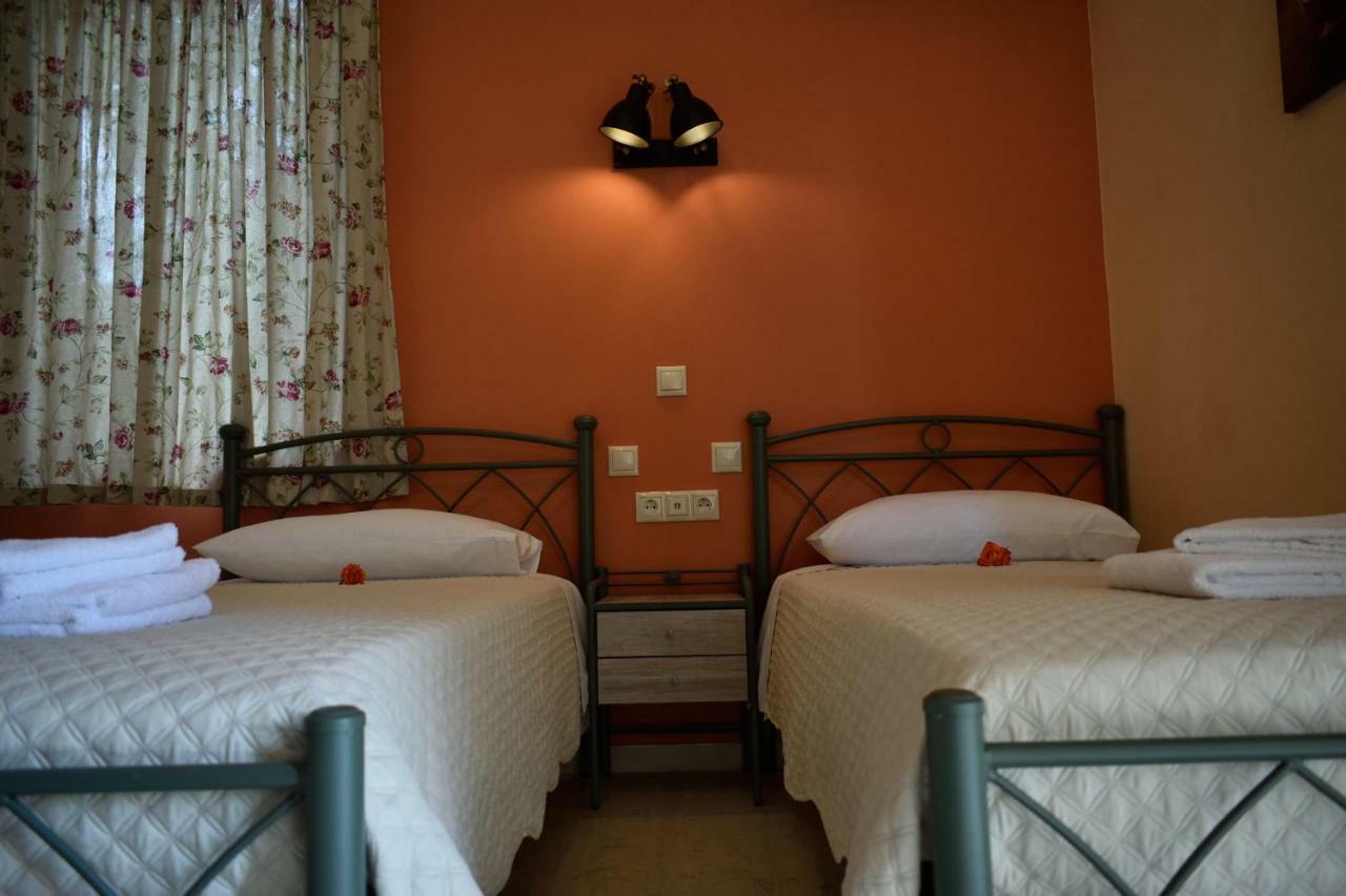 Stamoulis Apartments Agia Efimia Extérieur photo