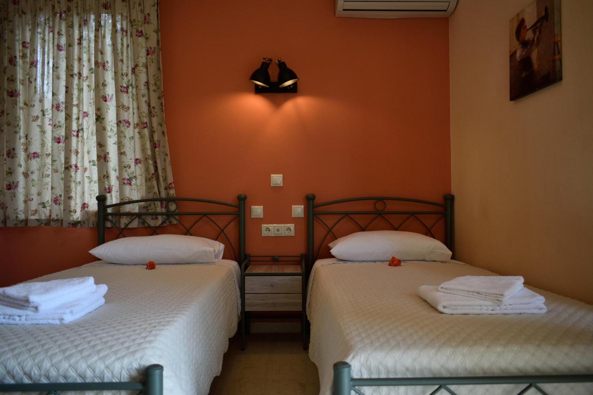 Stamoulis Apartments Agia Efimia Extérieur photo