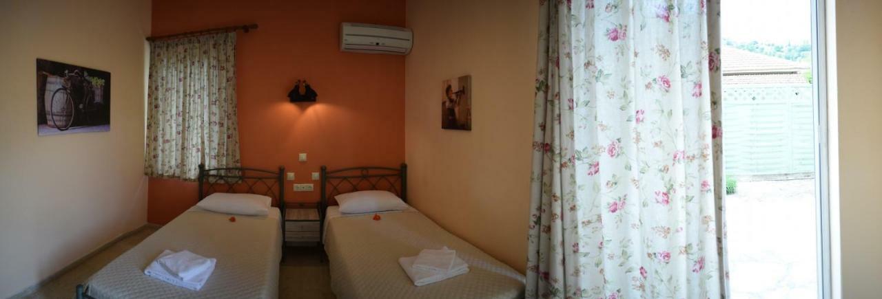 Stamoulis Apartments Agia Efimia Chambre photo